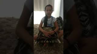 Aluna Eduarda do 2° Ano homenageando o seu papai