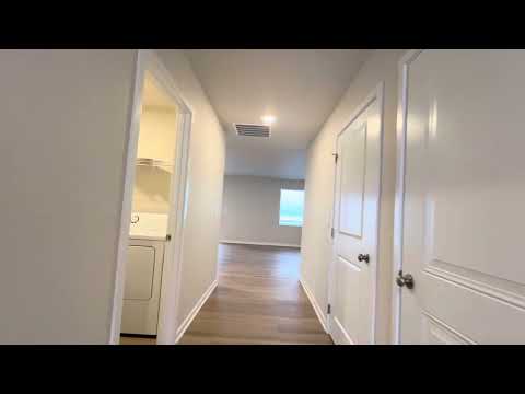 1305 Ne Crossing Oaks Dr - Video 4 of 4
