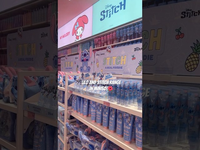 Vídeo relacionado con Disney Lilo & Stitch - Pendientes Colgantes de Flores esmaltadas Plateadas y Rojas