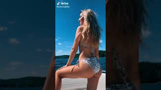 Hot TikTok Girls Twerking