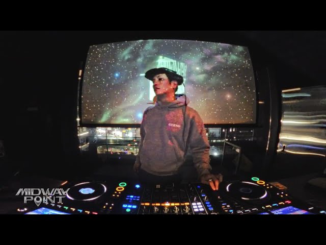 ME$MAN - HIPHOP.R&B.（不眠遊戯ライオンTOKYO） SDDEFAULT Thumbnail