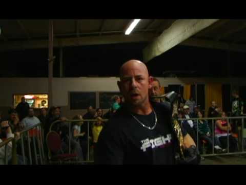 Challenger Wildman Gary Williams VS UCW Champion Trash Canyon