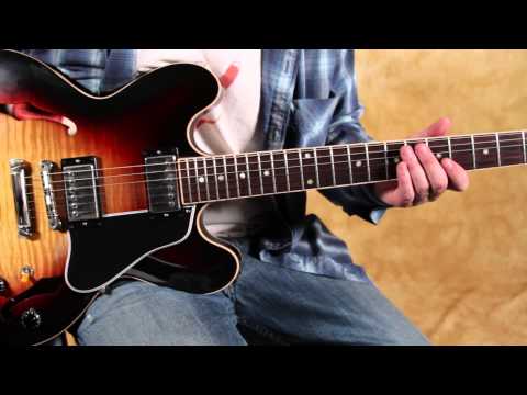 Blues chord progression - Taj Mahal - She caught the Katy - Blues Brothers