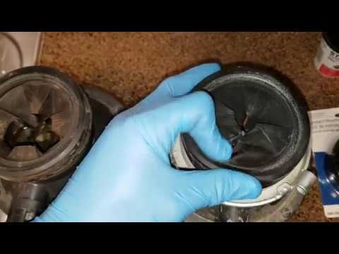 image-How do you clean a rubber drain stopper?