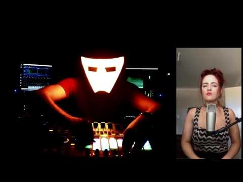 EverLight feat. Emma Chatt - Stronger [AVA White] [Live Performance]