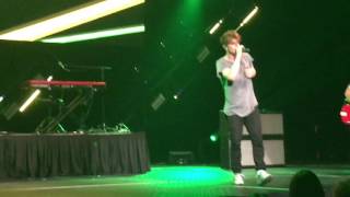 New Politics Everywhere I Go (Kings and Queens)  LIVE at UCF Arena