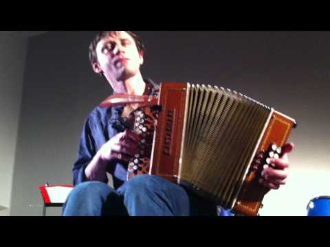 New pneus / Round the corner (Schottish)