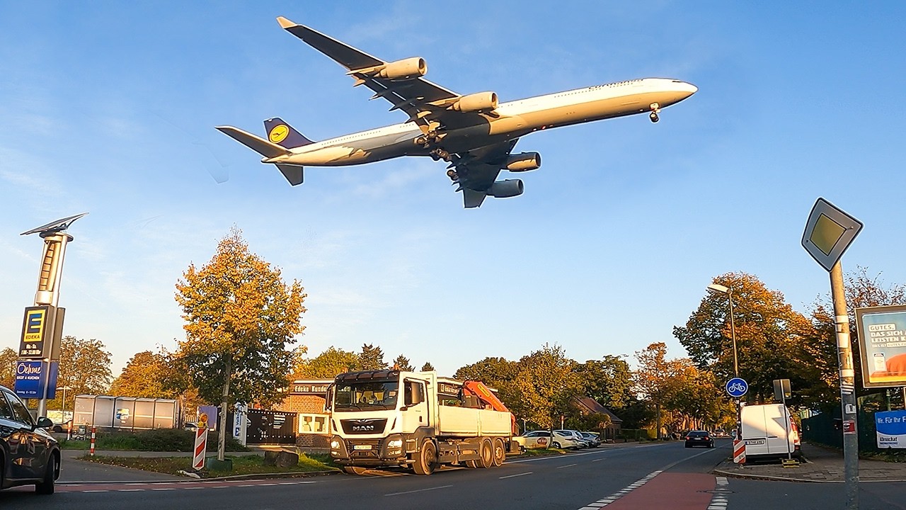 AIRBUS A340-600 LOW LANDING at Düsseldorf - THE LAST A340-600 LANDINGS of Lufthansa in Germany(4K)