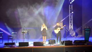 Facing Tomorrow - Chanson d&#39;intro.MOV