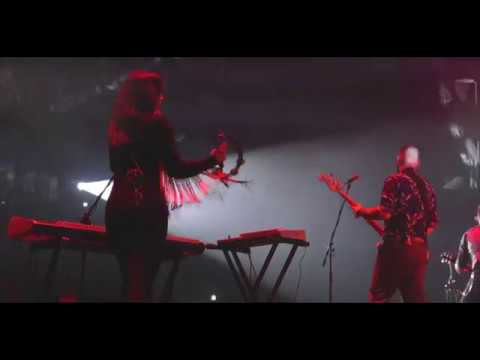 VATRA "Nama se nikud ne žuri" (Dom sportova by Sasha Welles)