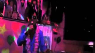 Alvin live all shook up