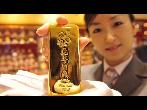 Chinese Citizens FLOCKING To Gold