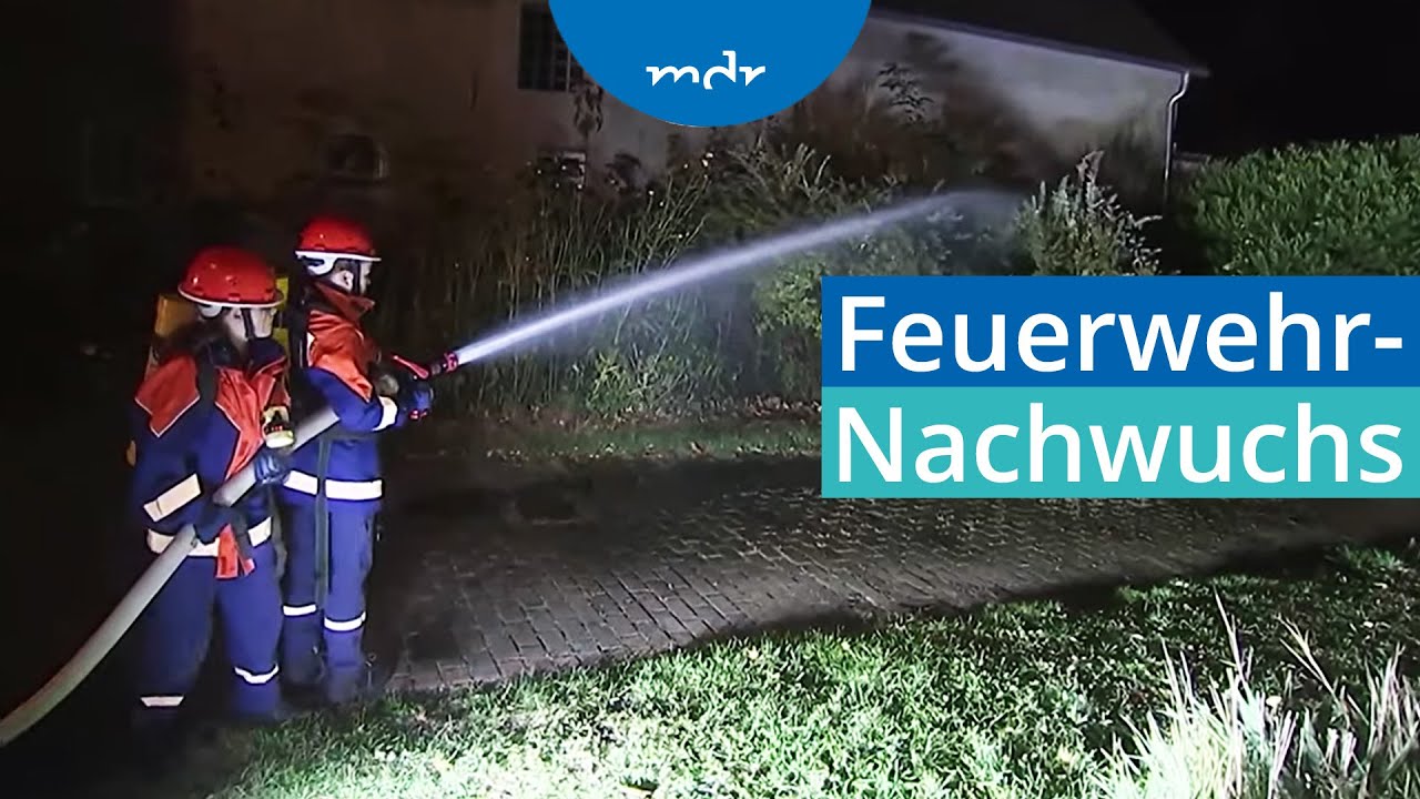 Feuer und Flamme: Sechs Mädchen stärken Jugendfeuerwehr | MDR um 4 | MDR