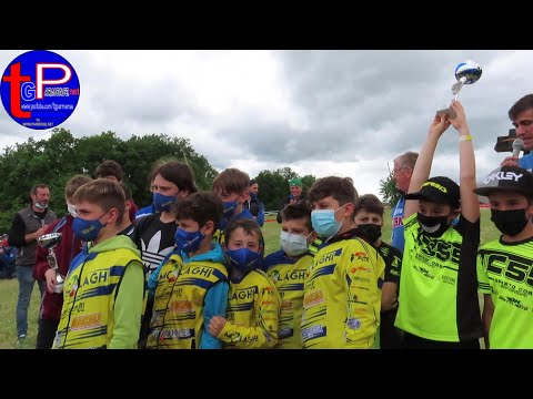 Gara nazionale di Enduro nel Parmense. I giovani motociclisti