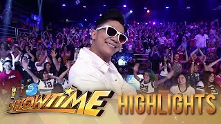 Vhong Navarro will make you groove with his performance of his hits! | It&#39;s Showtime