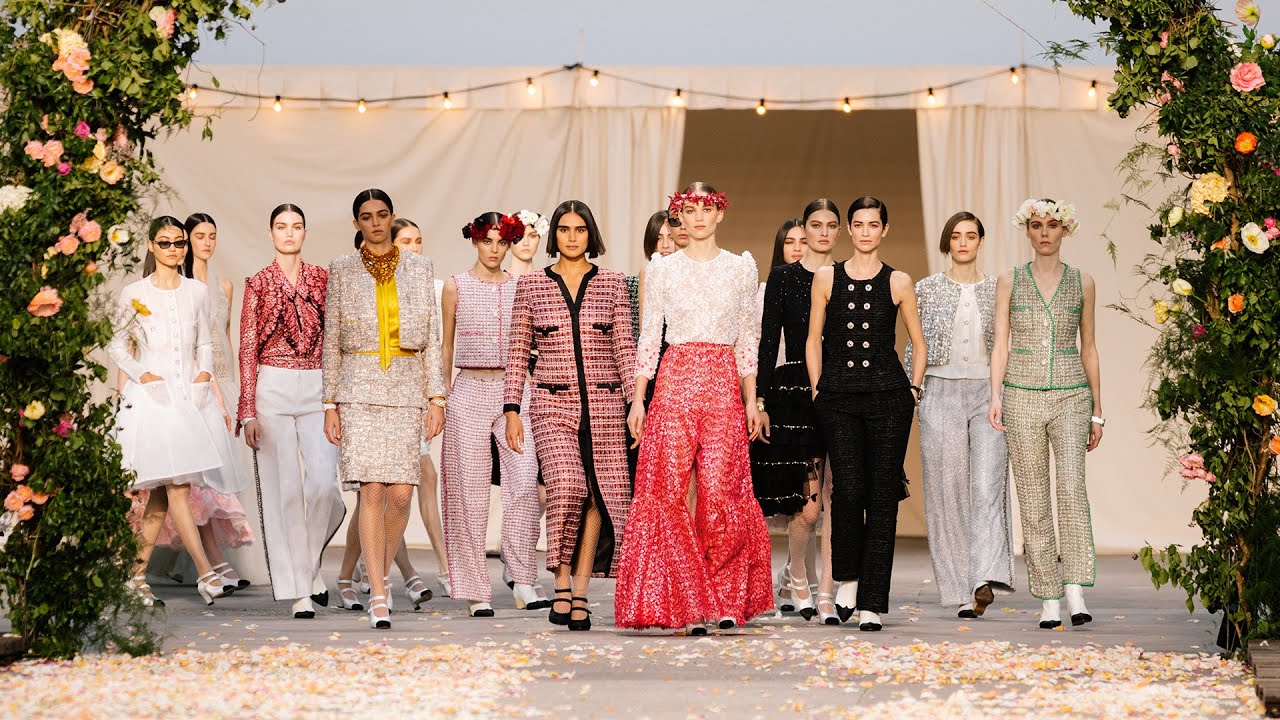 The Spring-Summer 2021 Haute Couture Show —  CHANEL Haute Couture thumnail