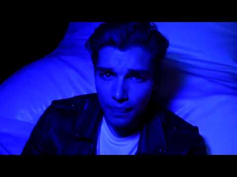 Anton - She Don´t (Official Video)