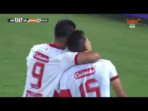 Rafael Carrascal took advantage of Washington Aguerre's error and scored America's equalizer agai...