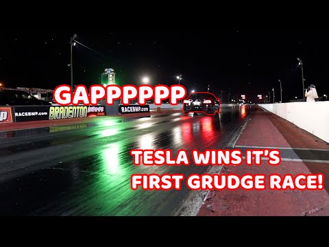 TESLA WINS IT'S FIRST GRUDGE RACE AT THE RACETRACK!