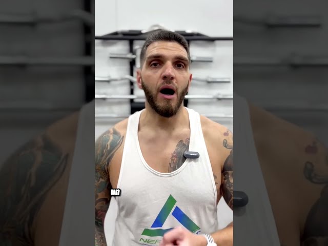 Vídeo relacionado con Batidor de alambre de acero multifuncional multifuncional, batidor táctico portátil de autodefensa para correr, fitness y culturismo