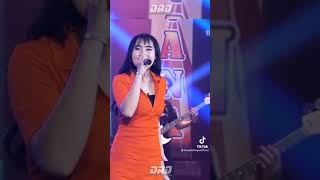 Download lagu Story w.a dangdut(Bade di pontang pantingke)Aku cah bakoh/Yeni inka 2021 mp3