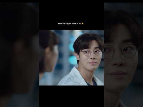 Love the way he looks at her ❤️❤️ #kdrama #kseries #chooyoungwoo #hayoung #thetraumacode