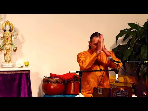 Stille Meditation im Satsang mit Ananda - Yoga Vidya Live Ritual Kirtan singen 07:00 Uhr 09.07.2020