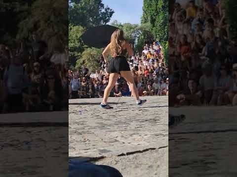 mauerpark karaoke Berlin 24.7.22 Rihanna Umbrella