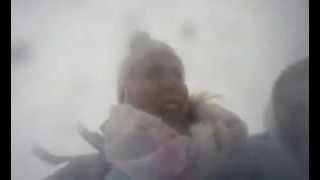 Nepal earthquake: Moment British woman caught in avalanche