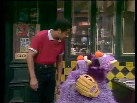Classic Sesame Street - The Two Headed Monster Want to Play Baseball