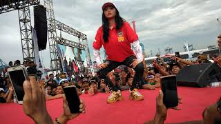 Download lagu Sayang Inul Daratista feat Dewi Persik mp3 Download lagu Sayang Inul Daratista feat Dewi Persik mp3