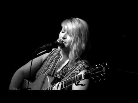 Beth Munroe - Feeling Good [Live cover]