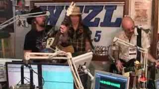 Road Hammers - Girl On The Billboard Live