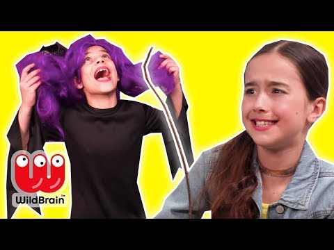 Magic Wand Swap 🎩 Esme & Olivia Have Wrong Wands - Princesses In Real Life | WildBrain Kiddyzuzaa