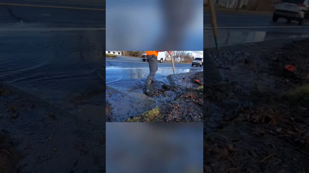 Unclogging drains #3 #asmr #cleaning #cleaningroutine #drains #relax #satisfying #uncloggingdrains