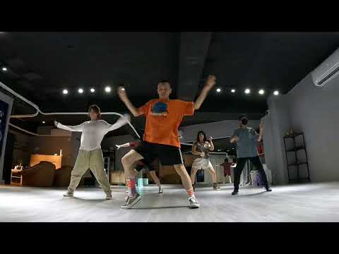 @Austin Millz with Sabrina Claudio / Inhale / Exhale @MonkyWang Choreography
