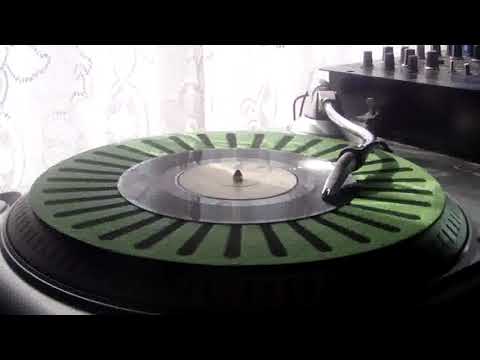 Creedence Clearwater Revival - Sweet Hitch-Hiker (United Artists).