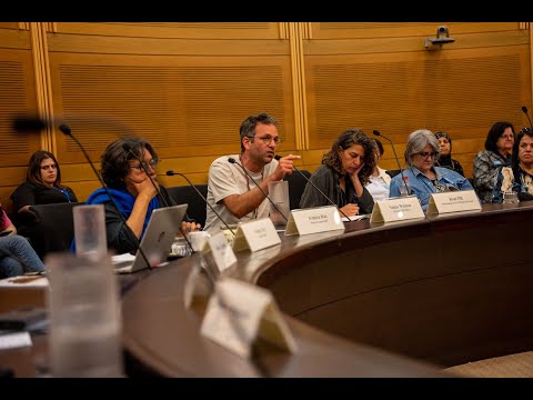 "אמרו לי שזה שטח אש, ואנחנו במדבר ואין שם אף אחד ומי שנמצא שם אלה מבריחים. אז לא מבריחים ולא נעליים"