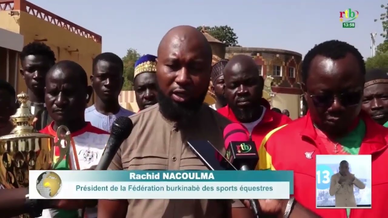 Les étalons jokers sont arrivés en tête et sont allés présenter leur trophée au Mogho Naaba