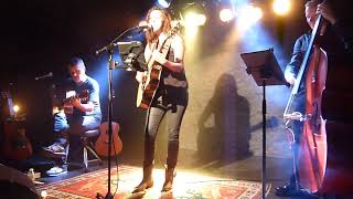 Aude Henneville : On m'avait dit