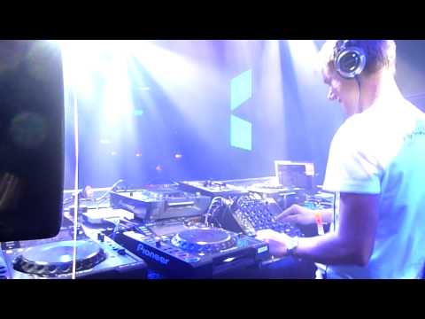 Armin van Buuren @ Armada night, ADE 2010: Full Focus, Remember love