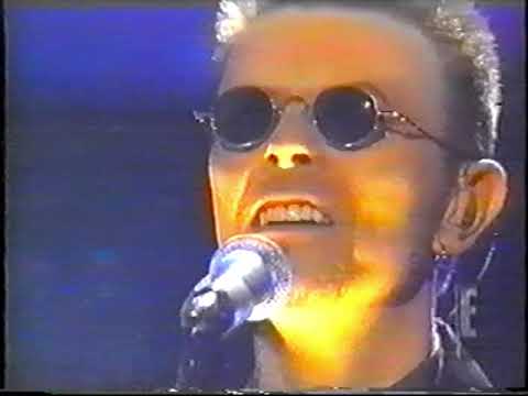 David Bowie - Howard Stern Birthday - FAME/HALLO SPACEBOY/I'M AFRAID OF AMERICANS - 30 January 1998