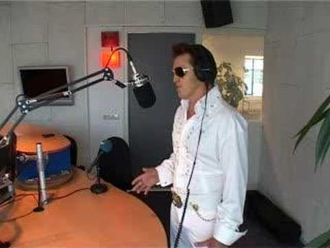 Elvis Presley-imitator Rene van der Veen - Suspicious Minds