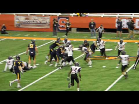 102. Tackle by #28 Luis Virola