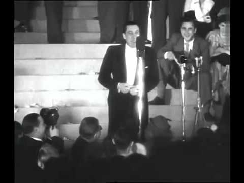 Fernandel et Maurice Chevalier en 1937