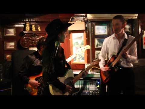 Laura St Jude - I Can't Stop Loving You (27/03/16)