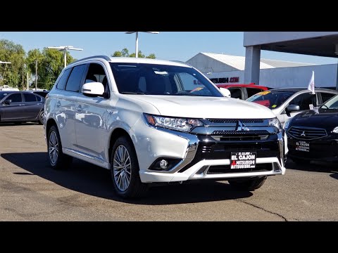 2020 Outlander PHEV FIRST LOOK! 2020 Mitsubishi Outlander PHEV FULL Review!