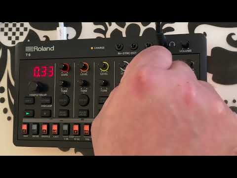 Roland Aira Compact T-8 Tutorial/Sequencer/Bass/Triplets/Random (German)