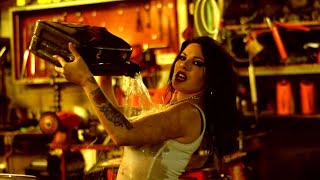 LA MUERTE - CHUPACABRA SEQUEL PART 2: STUCK IN THE DIRT