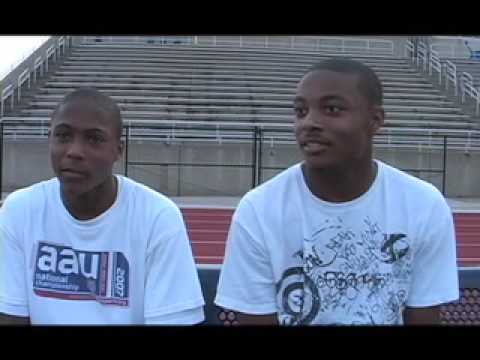 B2C: Berry Boys Interview - Elliot and Evan